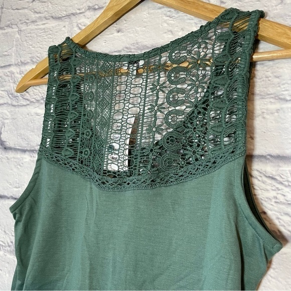 KISMET Vale Laurel Button Front Crochet Yoke Trim Sleeveless Top Extra Small - Picture 8 of 14